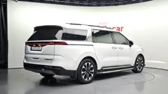 2023 Kia Carnival Diesel 7-Seater Signature — фото 2