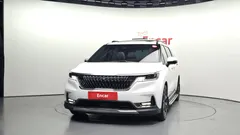 2023 Kia Carnival Diesel 7-Seater Signature — фото 3