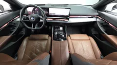 2024 BMW 5-Series 530i xDrive M Sport, белый — фото 7