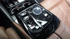 2024 BMW 5-Series 530i xDrive M Sport, белый — фото 9