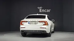 2021 Volvo S60 B5 Inscription, белый — фото 4