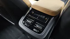 2021 Volvo S60 B5 Inscription, белый — фото 19