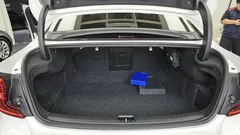 2021 Volvo S60 B5 Inscription, белый — фото 20