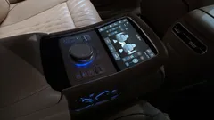 2023 Genesis G90 Gasoline 3.5 Turbo AWD, серебристый — фото 18