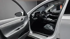 2023 Hyundai Grandeur 3.0 LPi Rent Car — фото 10