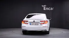 2022 Honda Accord 2.0 Hybrid Touring — фото 4