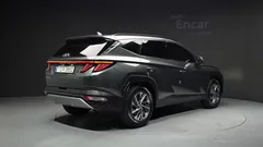 2023 Hyundai Tucson Inspiration 2WD, серый — фото 2