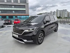 2023 Kia Carnival Diesel 9-Seater Prestige — фото 2