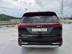 2023 Kia Carnival Diesel 9-Seater Prestige — фото 4