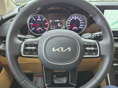 2023 Kia Carnival Diesel 9-Seater Prestige — фото 8