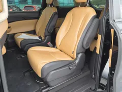 2023 Kia Carnival Diesel 9-Seater Prestige — фото 19