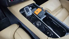 2023 Volvo XC90 B6 Ultimate Bright, белый — фото 9