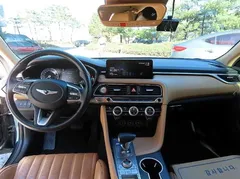 2023 Genesis G70 Gasoline 2.0T 2WD, синий — фото 14
