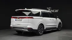 2022 Kia Carnival Diesel 7-Seater Signature — фото 2