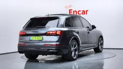 2025 Audi SQ7 4.0 TFSI Quattro — фото 2