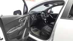 2021 ChevroletGMDaewoo Trax 1.4 LT, белый — фото 10