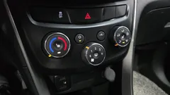 2021 ChevroletGMDaewoo Trax 1.4 LT, белый — фото 20