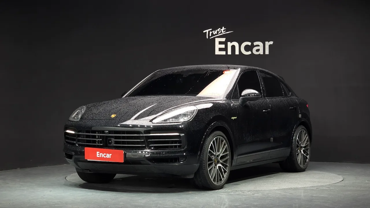 2023 Porsche Cayenne 3.0 E-Hybrid Coupe