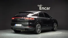 2023 Porsche Cayenne 3.0 E-Hybrid Coupe — фото 2