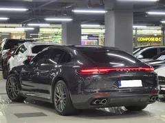 2022 Porsche Panamera 2.9 AWD Platinum Edition — фото 3