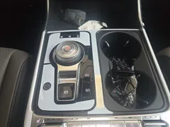 2024 Kia Canival Diesel 9-Seater Hi Limousine (Special Vehicle) — фото 10