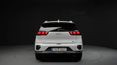 2022 Kia Niro 1.6 HEV, белый — фото 4