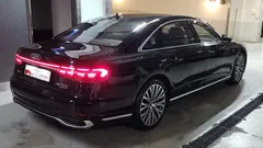 2023 Audi A8 55 TFSI Quattro Premium LWB, чёрный — фото 2