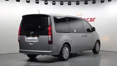 2023 Hyundai Staria Tourer 11-Seater — фото 2