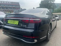 2023 Audi A8 55 TFSI Quattro Premium LWB, чёрный — фото 2