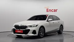 2024 BMW 5-Series 520i M Sport — фото 1
