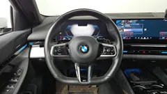 2024 BMW 5-Series 520i M Sport — фото 13