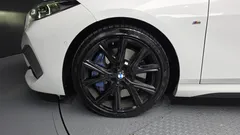 2022 BMW 2-Series M235i xDrive — фото 5