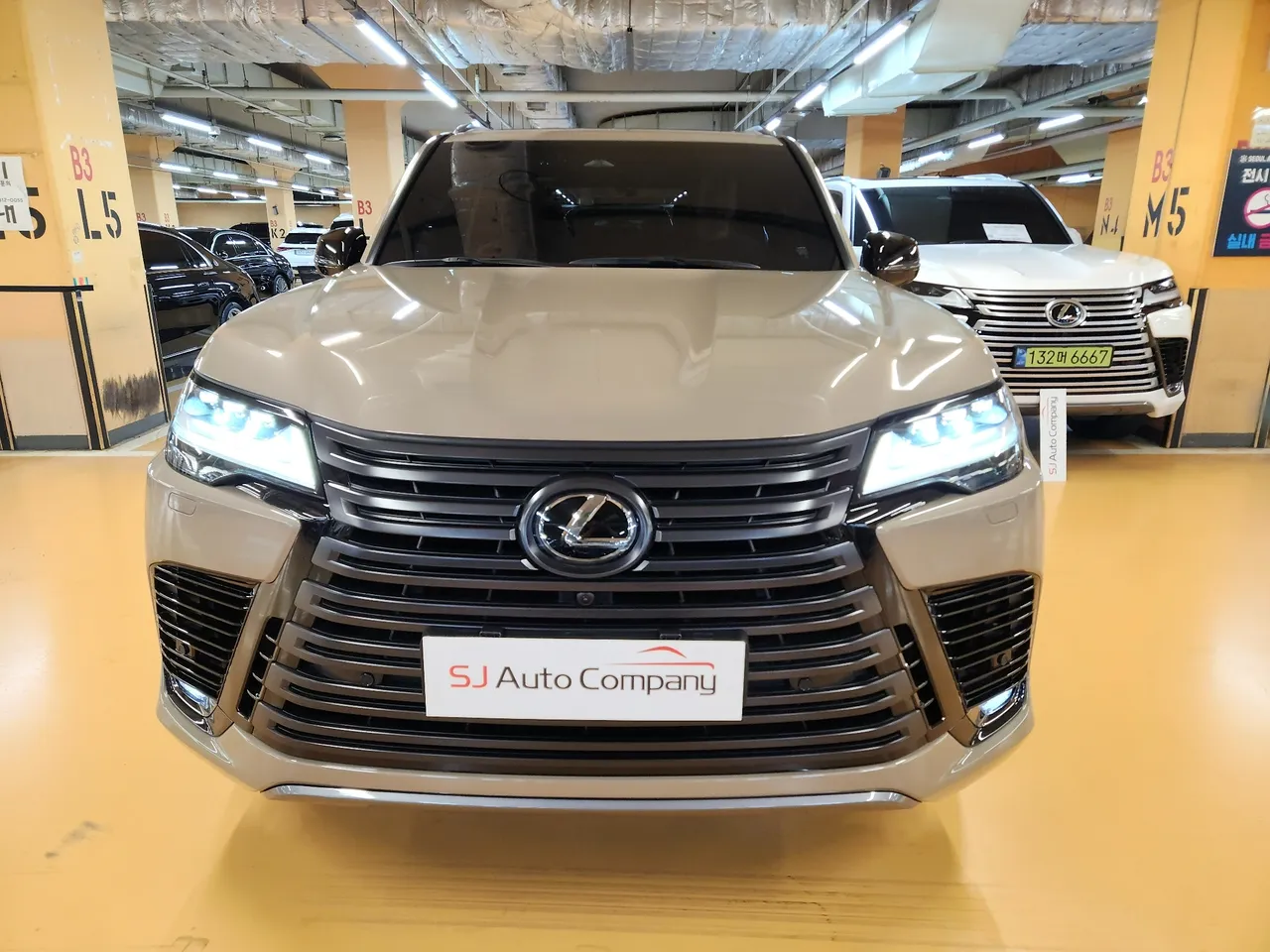 2025 Lexus LX 700h Overtrail