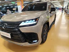 2025 Lexus LX 700h Overtrail — фото 3