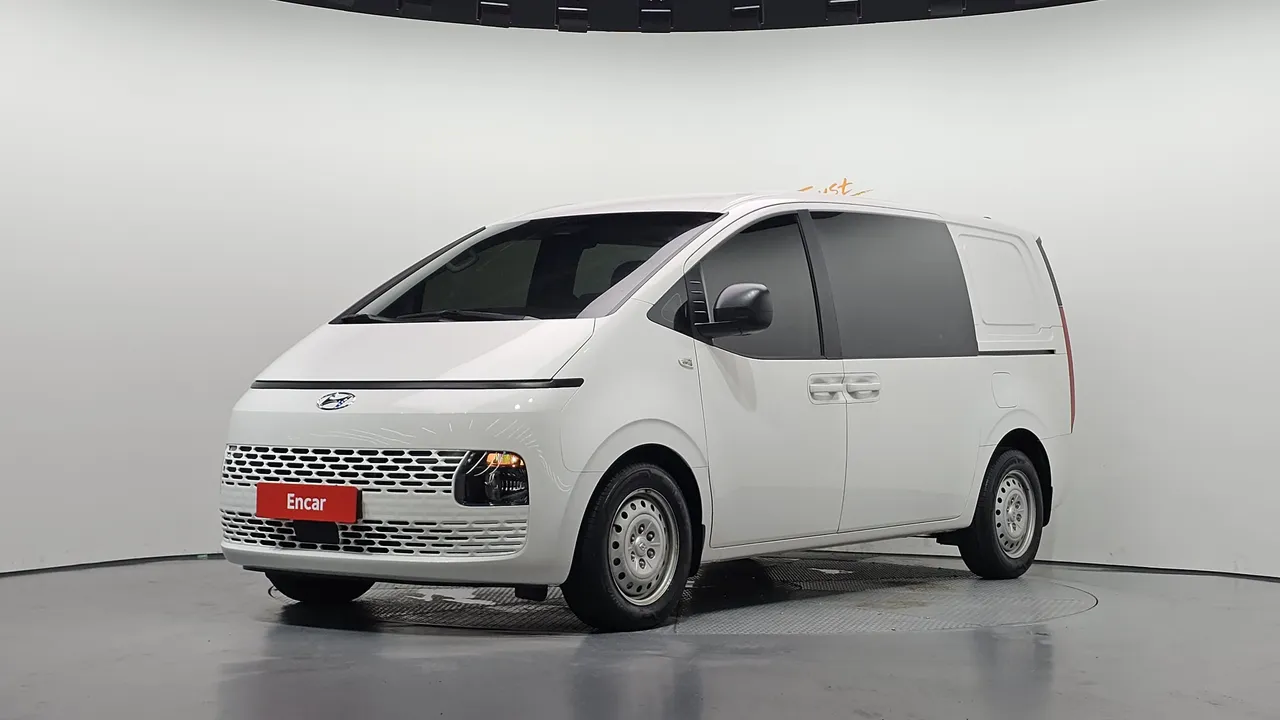 2023 Hyundai Staria Cargo 5-Seater