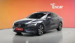 2023 Volvo S60 B5 Ultimate Bright — фото 1