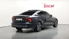 2023 Volvo S60 B5 Ultimate Bright — фото 2