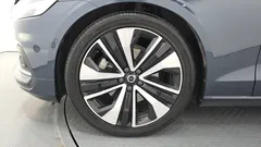 2023 Volvo S60 B5 Ultimate Bright — фото 5