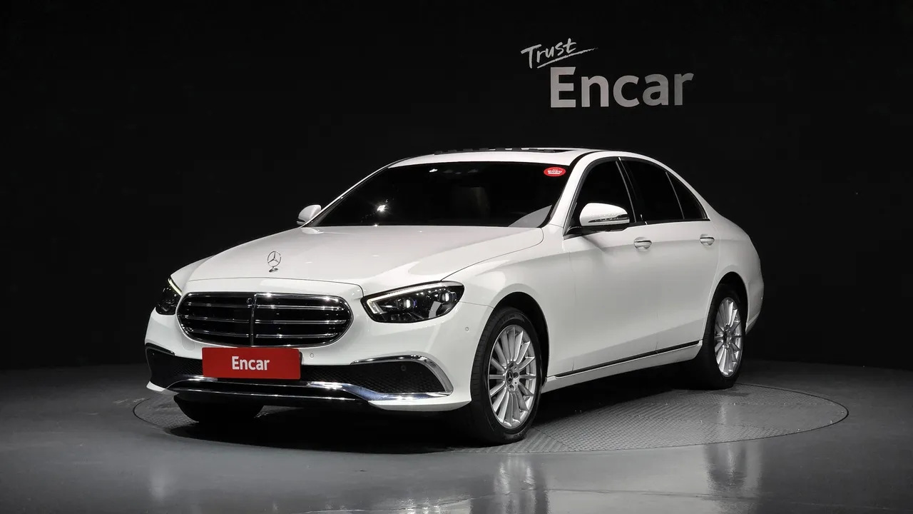 2022 Mercedes-Benz E-Class E220d 4MATIC Exclusive