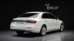 2022 Mercedes-Benz E-Class E220d 4MATIC Exclusive — фото 2