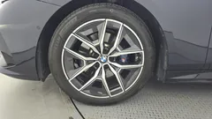 2024 BMW 5-Series 520i M Sport, чёрный — фото 5