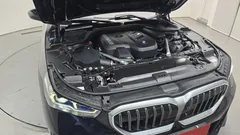 2024 BMW 5-Series 520i M Sport, чёрный — фото 6