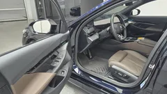 2024 BMW 5-Series 520i M Sport, чёрный — фото 10