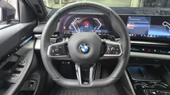 2024 BMW 5-Series 520i M Sport, чёрный — фото 13