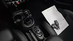 2022 Mini Cooper 5-Door Classic Plus — фото 9