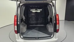2022 Hyundai Staria Cargo 5-Seater — фото 16