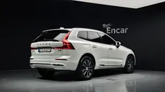 2022 Volvo XC60 B5 Inscription, белый — фото 2