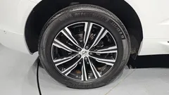 2022 Volvo XC60 B5 Inscription, белый — фото 5