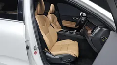 2022 Volvo XC60 B5 Inscription, белый — фото 15