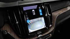 2022 Volvo XC60 B5 Inscription, белый — фото 20